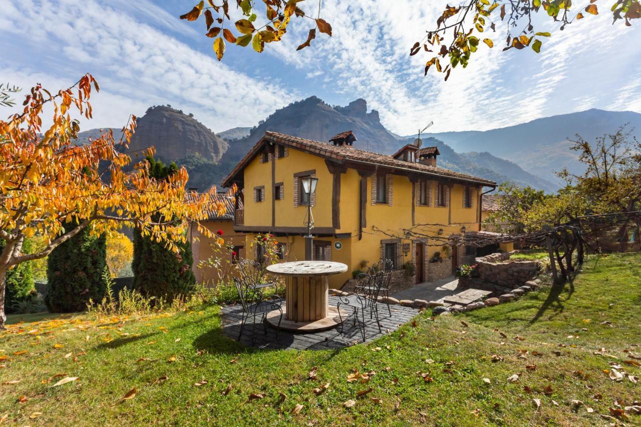 Гостевой дом Casa Senderuela Пансарес Экстерьер фото